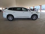 Used 2021 Buick Enclave Essence image 6