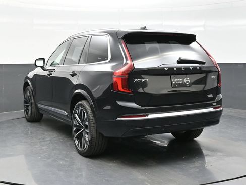 Used 2025 Volvo XC90 B5 Ultra AWD/4WD image 5