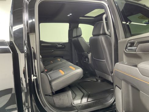 Used 2025 GMC Sierra 1500 AT4 w/ AT4 Premium Package image 19