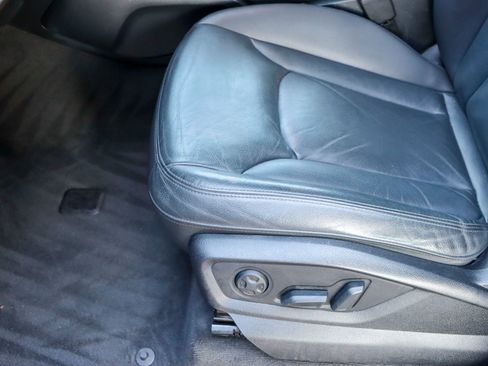 Used 2017 Audi Q7 3.0T Premium Plus w/ Premium Plus Package image 16