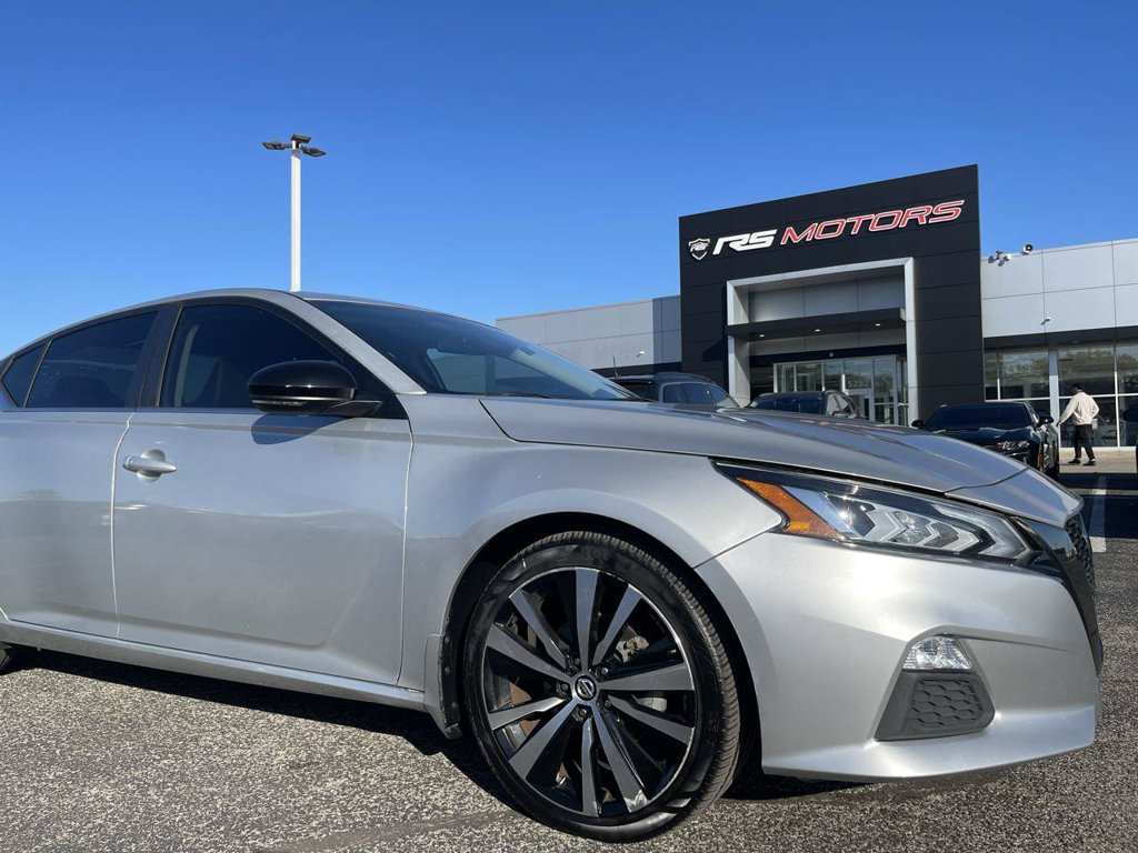 Used 2019 Nissan Altima 2.5 SR w/ SR Premium Package FWD image 11