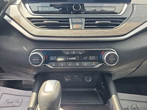 Used 2025 Nissan Altima 2.5 SL FWD image 21