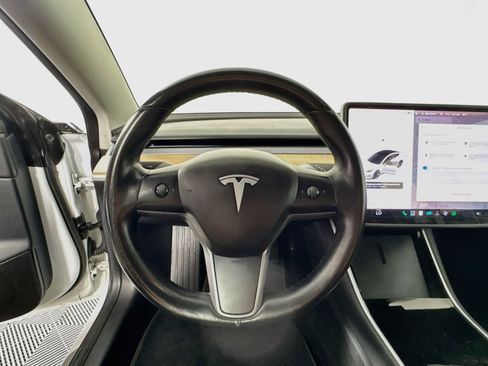 Used 2018 Tesla Model 3 Performance AWD/4WD image 8