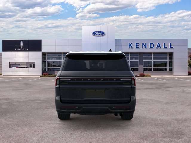 New 2025 Lincoln Navigator Reserve AWD/4WD image 5