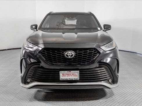 Used 2021 Toyota Highlander XSE image 12