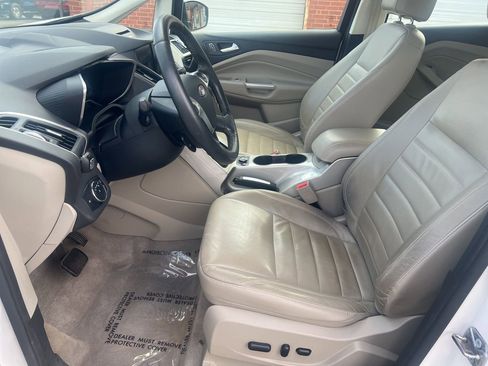 Used 2013 Ford C-MAX SEL FWD image 16