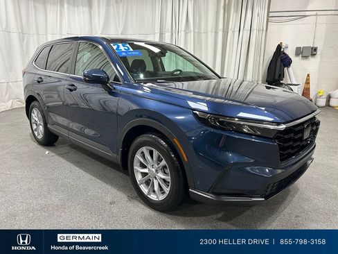 Used 2025 Honda CR-V EX image 2