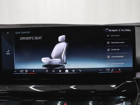 Used 2025 BMW 540i xDrive image 38