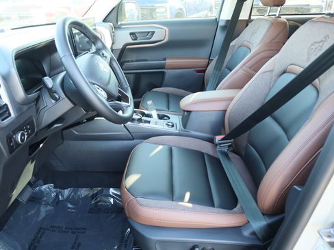 New 2025 Ford Bronco Sport Outer Banks w/ Outer Banks Tech Package+ image 16