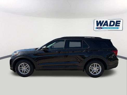 New 2026 Ford Explorer Active RWD image 8