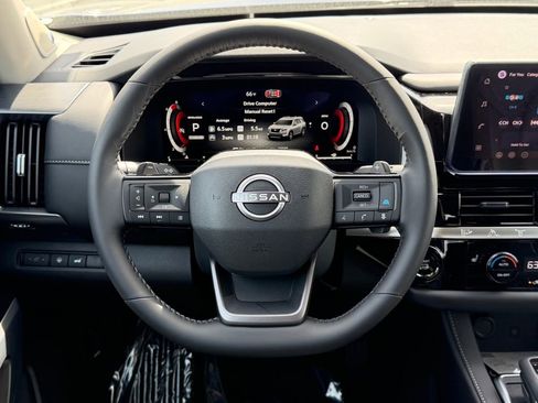 New 2026 Nissan Pathfinder SL FWD image 19