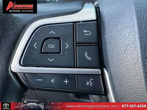 Certified 2022 Toyota Highlander XLE image 23