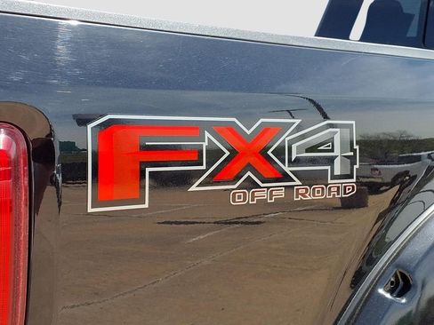 Used 2019 Ford F350 Platinum w/ Platinum Ultimate Package AWD/4WD image 11