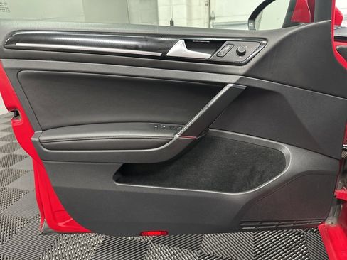 Used 2017 Volkswagen Golf SEL image 17