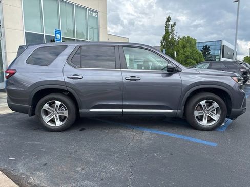 Used 2024 Honda Pilot EX-L image 4