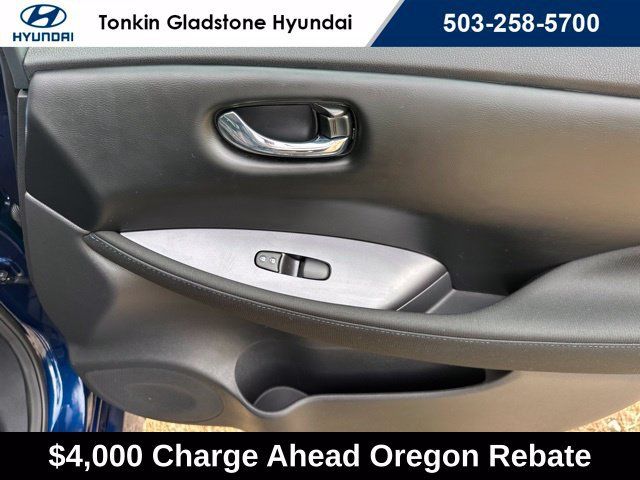 Used 2025 Nissan Leaf S FWD image 21