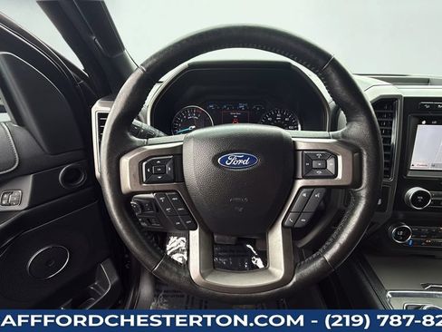 Used 2019 Ford Expedition XLT w/ Equipment Group 202A AWD/4WD image 22