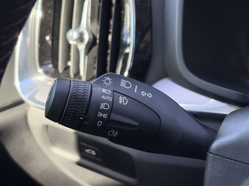 Used 2024 Volvo S60 B5 Core image 16