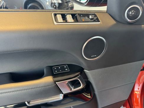 Used 2022 Land Rover Range Rover Sport SVR image 45