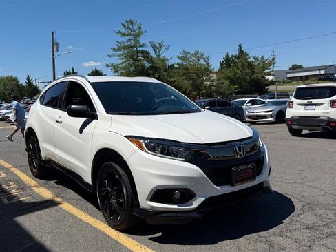 Used 2021 Honda HR-V Sport image 3