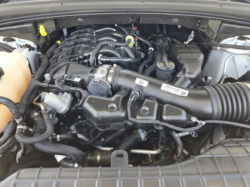 Certified 2023 Jeep Grand Cherokee Laredo w/ Luxury Tech Group I AWD/4WD image 28