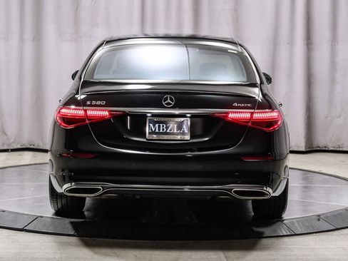 Used 2025 Mercedes-Benz S 580 4MATIC Sedan image 3