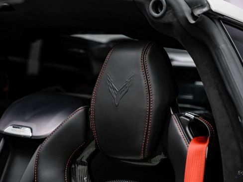 Used 2023 Chevrolet Corvette Z06 w/ Z07 Performance Package RWD image 55