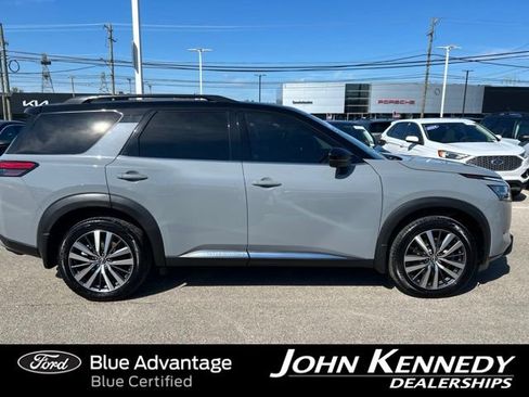 Used 2022 Nissan Pathfinder Platinum w/ Cargo Package AWD/4WD image 5