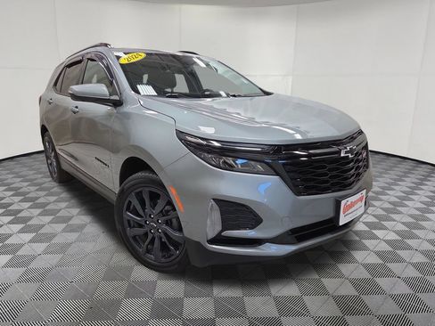 Used 2024 Chevrolet Equinox RS AWD/4WD image 3