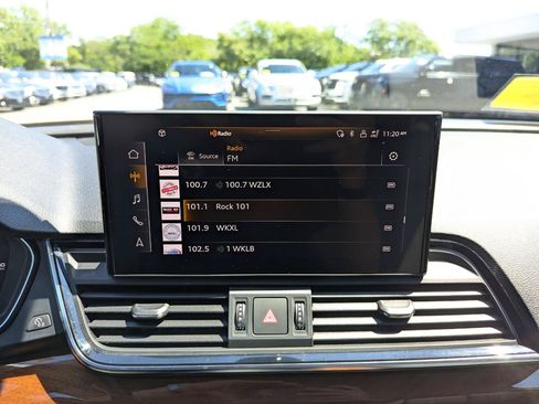 Used 2023 Audi Q5 2.0T Premium Plus AWD/4WD image 19