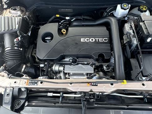 Certified 2019 Chevrolet Equinox LT FWD image 28