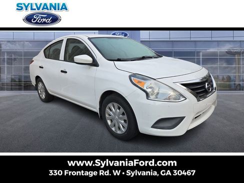 Used 2016 Nissan Versa S image 1