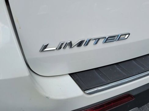 Used 2022 Ford Explorer Limited w/ Equipment Group 301A image 12