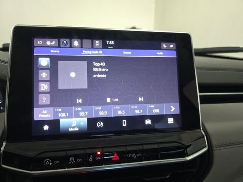 Used 2024 Jeep Compass Limited image 23