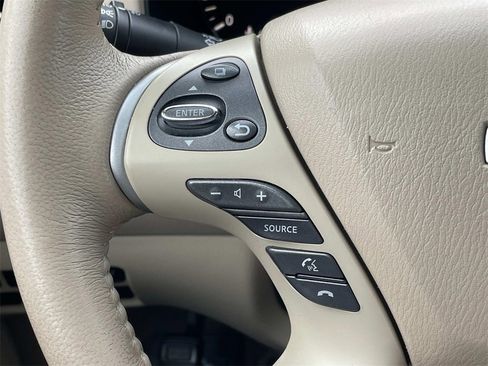 Used 2014 Nissan Pathfinder SL image 27