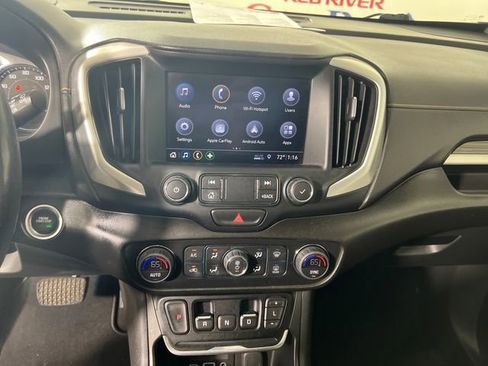 Used 2021 GMC Terrain SLT w/ Elevation Edition image 18