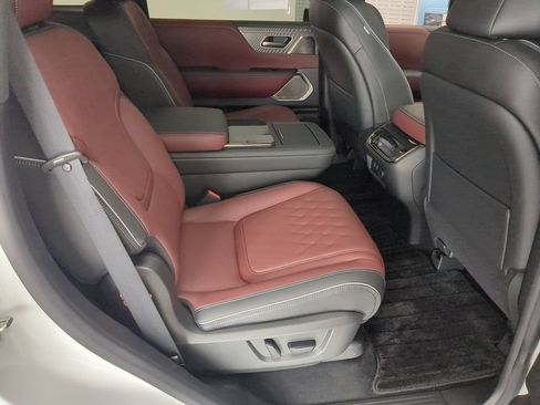 Used 2026 INFINITI QX80 Autograph w/ Premium Cargo Package AWD/4WD image 31