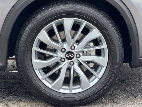 Used 2025 INFINITI QX50 Pure image 3