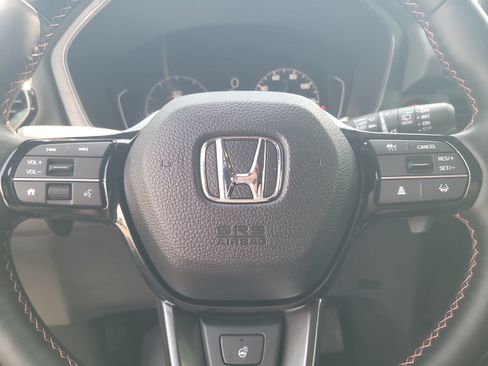 Used 2025 Honda Pilot TrailSport image 13