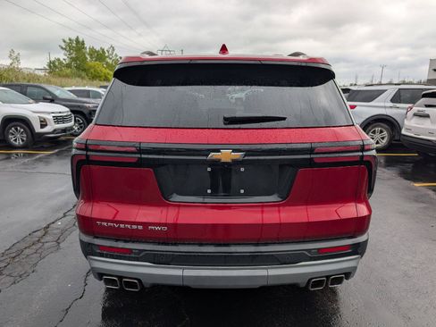 Used 2025 Chevrolet Traverse LT w/ Sun and Wheel Package AWD/4WD image 6