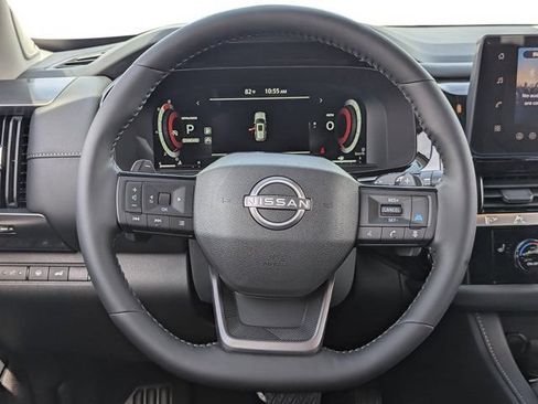 New 2026 Nissan Pathfinder SL w/ SL Premium Package (P04) FWD image 19