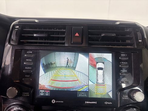 Used 2022 Toyota 4Runner TRD Off-Road Premium AWD/4WD image 16