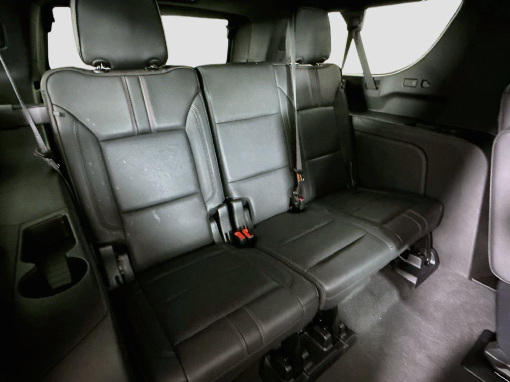 Used 2023 Chevrolet Suburban RST w/ Sport Performance Package AWD/4WD image 28