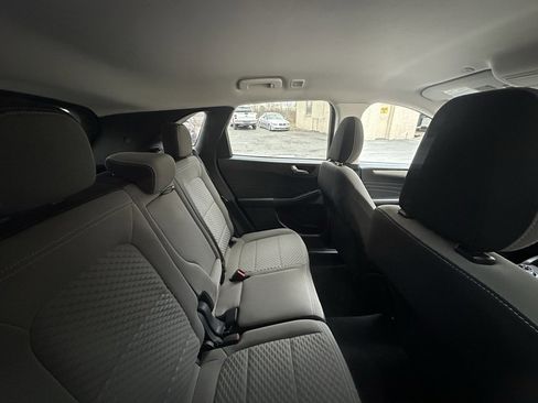 Used 2021 Ford Escape SE w/ Convenience Package image 6