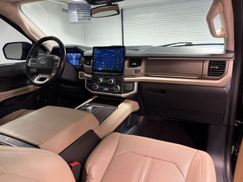 Used 2022 Ford Expedition Max Limited RWD image 30