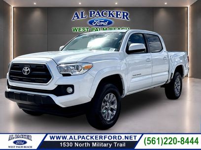 Used 2017 Toyota Tacoma SR5 w/ SR5 Appearance Package (SM)