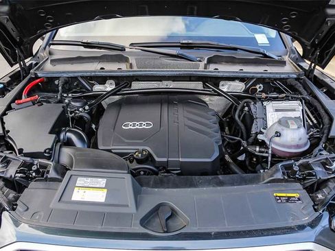 Used 2023 Audi Q5 2.0T Premium w/ Convenience Package image 28