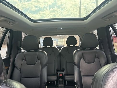 Used 2022 Volvo XC90 T8 Inscription Expression w/ Advanced Package image 24