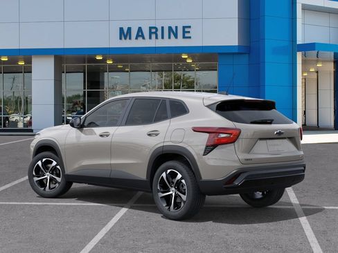 New 2026 Chevrolet Trax RS w/ Driver Confidence Package FWD image 3