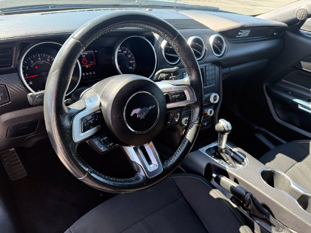 Used 2020 Ford Mustang Coupe w/ Black Accent Package RWD image 13